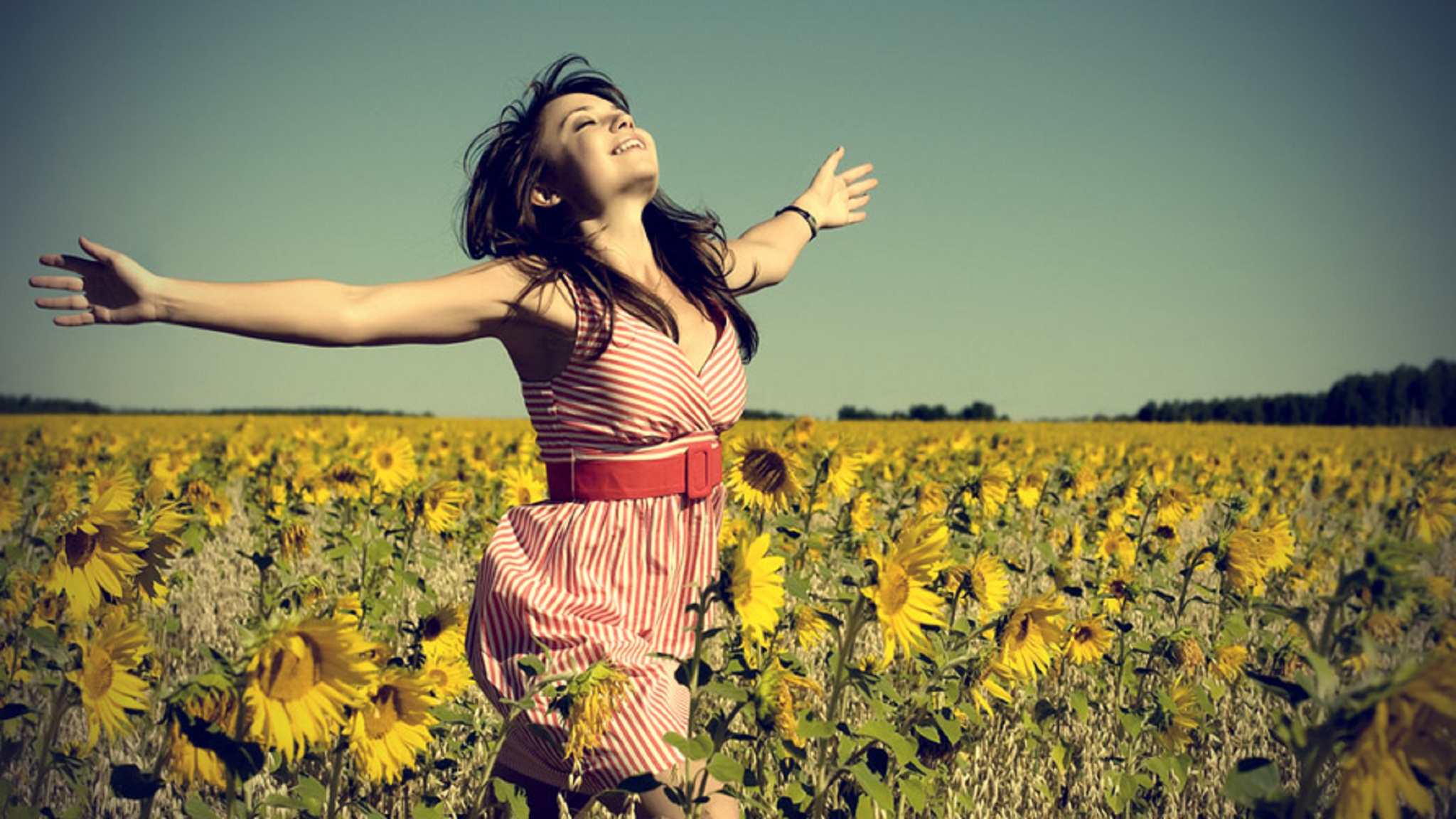 Motivational Speaker & Life Coach who inspires individuals to live